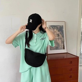 I IHAYNER Small Nylon Crescent Bag for Women Lightweight Crossbody Purse Casual Shoulder Bags, Black