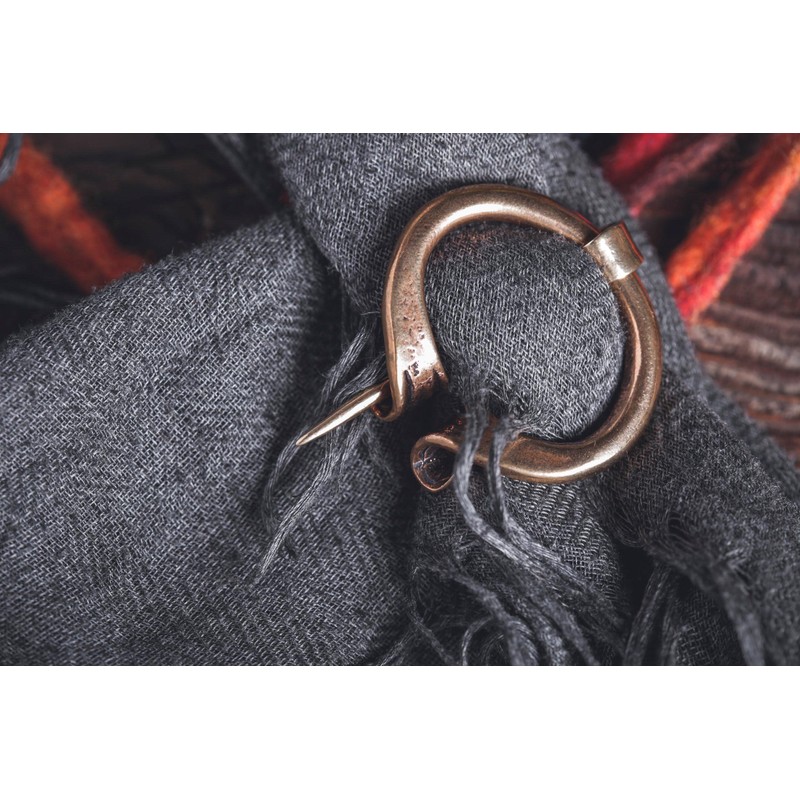 WINDALF Zaran Solid Medieval Fibel, Diameter 3.5 cm, Vintage Bronze,