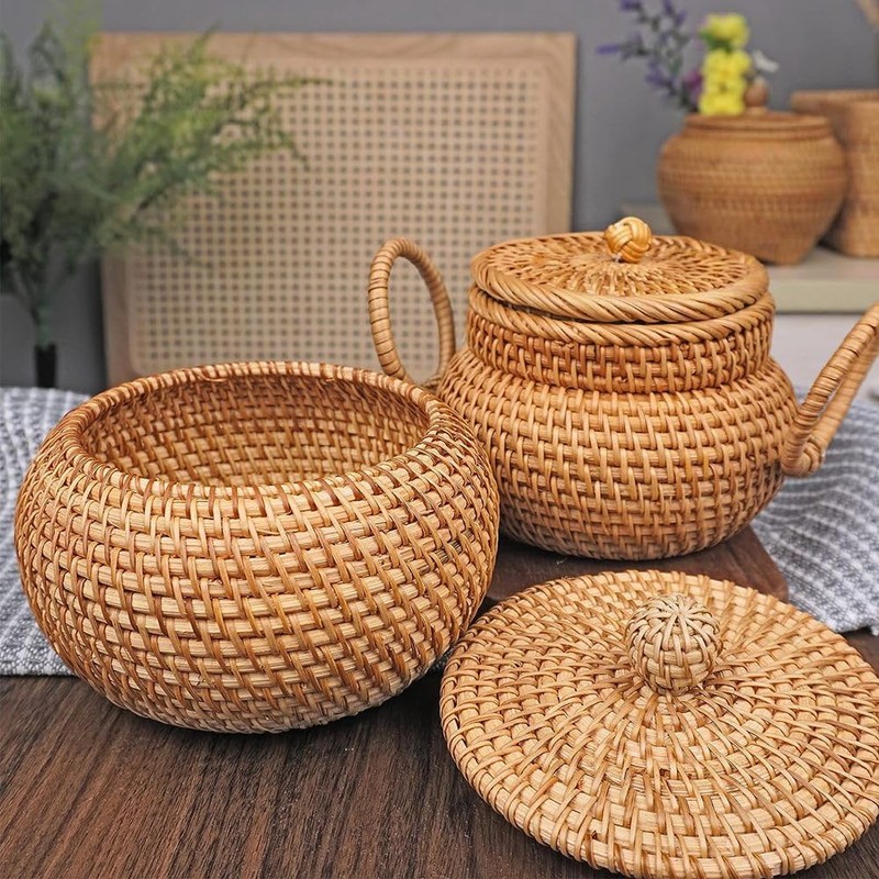 BOFRHME Round Rattan Basket with Lid Fruit Snack Basket for