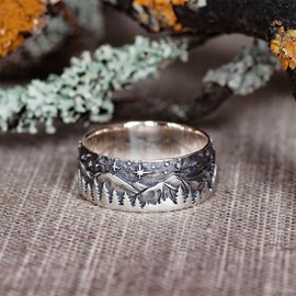 Ecooon Vintage wolf rings for men and women, Norse Viking, vampire wolf yell to the moon rings. Gothic Nordic Viking Wolf Celtic Werewolf Size (11)