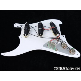 Wilkinson *NEW Wilkinson WOVS LOADED PICKGUARD for Fender Strat White Pearloid 3Ply 8 Hole