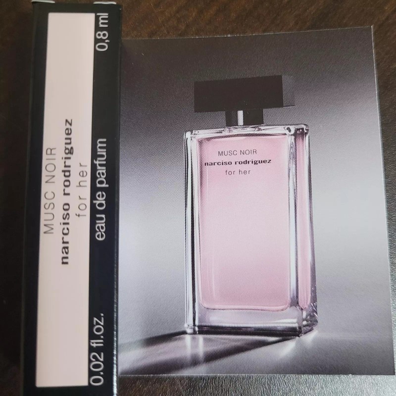 Narciso Rodriguez For Her Ladies Perfume Vials (6 Pack -
