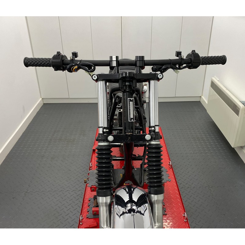 Motorcycle Hand Grips for 7/8 inch Handlebars | Diamond Style
