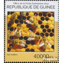Guinea 10546 (complete. issue) unmounted mint/never hinged ** MNH 2014 Bees (Stamps for collectors) Invertebrates Other (insects, snails, bees…)