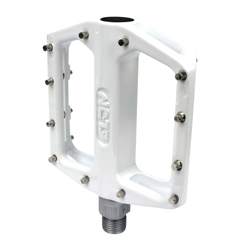 NC-17 STD II Pro Flat Pedal - White