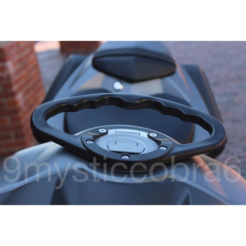 SUZUKI 2011-2023 GSXR 600 / 750 GAS TANK GRIP BAR