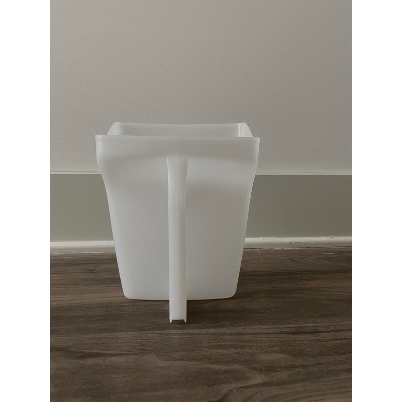 Rubbermaid Commercial Products Food Service Utility Scoop, 64-Ounce, White, for