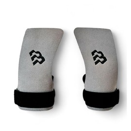 BLOR ARIS | Cross Training Bumper | Enhanced Grip | Zero Magnesium | Perfect for WOD Bar Lifting Weight Calisthenics Gym Gloves and Weightlifting (S/M)