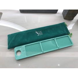 Mat Makeup Brush Cleaner - Exfoliating Pad for Deep Cleaning Foundations Brushes