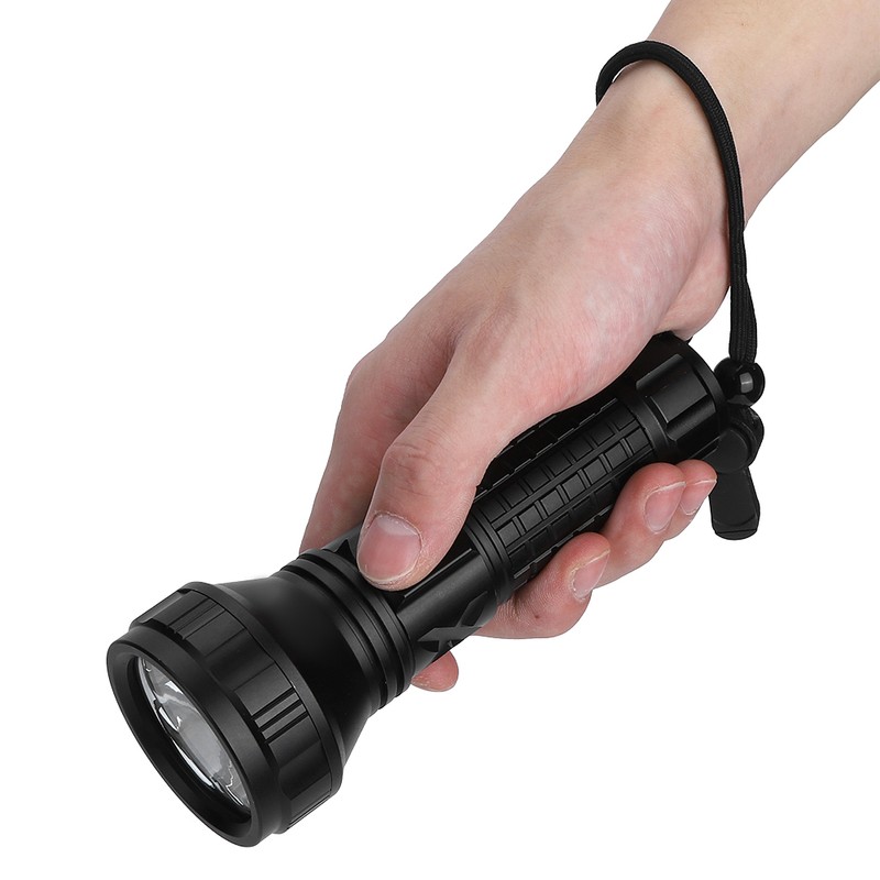 SST40 LED Flashlight USB Rechargeable 7000K 1600lm 3 Lighting Mode