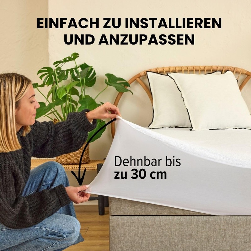 Dreamway Mattress Protector 90 x 200 cm - Waterproof and