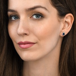 Diamond Treats 925 Sterling Silver Pear Shaped Stud Earrings for Women with Sapphire Blue Cubic Zirconia Stones, Teardrop Sapphire Blue Earrings in 925 Silver, Silver Jewellery for Women