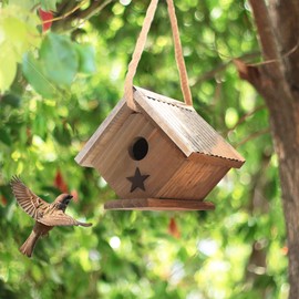 Cedar Wren House, Metal Roof Bird House for Wrens and Chickadees. National Trusted Classical Design Traditional Lifetime Lasting and Easy cleaning; 5 years Weatherable. Wooden birdhouse bird house