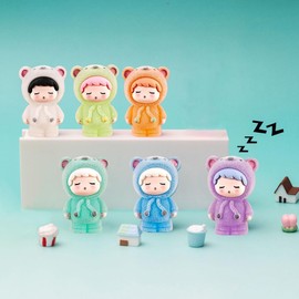 EFH Cute Resin Figurines Car Dashboard Decor 6 Color Luminous Dash Ornament Mini Desk Figurines for Women Girl Gifts