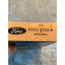 Ford NOS 1971 FORD TORINO FRONT GRILL END MOLDING D1OZ-8242-A  NEW IN BOX