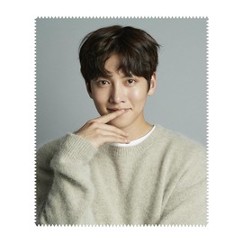 Generic K-Star Glasses Cleaner - Ji Changwook (Ji Changwook 01)
