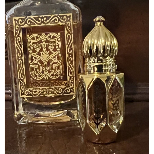 100% Pure OUD OIL WOOD MUSK HEAVY AND CONCENTRATED PURE