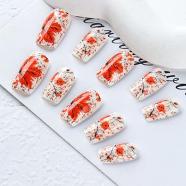 24Pcs Maple Leaf Press on Nails Fall Leaves Stick on Fingernails Thanksgiving Medium Square False Nails Glossy Orange Acrylic Fake Nail Curve Line Gel Glue on Nail for Coquette Women Girls