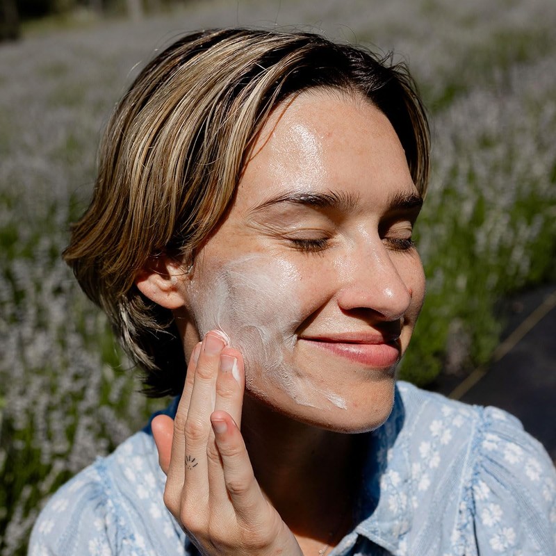 evanhealy Blue Lavender Cleansing Milk | Soothe & Calm Reactive