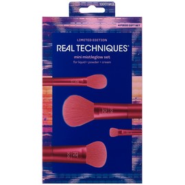 Real Techniques Limited Edition Mini Mistleglow Makeup Brush Holiday Kit, For Liquid, Powder, and Cream Makeup, Stocking Stuffer, 4 Piece Set