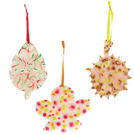 Baker Ross FX148 Autumn Colour Diffusing Decorations - Pack of 30, Harvest Festival Kids Craft Decorations, Make your Own Decorations, Arts and Crafts for Kids