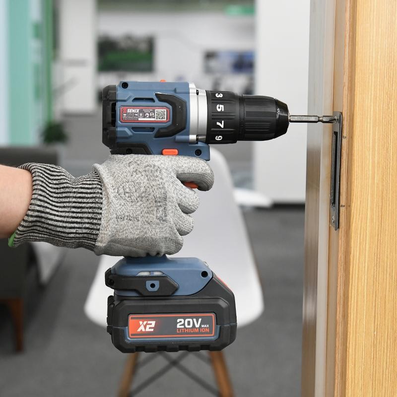 SENIX 20 Volt Max* 1/2-Inch Brushless Drill Driver , 45