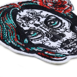 Calavera Skull Sew-On Patch – Dia de los Muertos Iron-On Patch – Mexican Skull Iron-On Sugar Skull Patch Sugar Skull – Emblem for Sewing/Iron-On – 55 x 90 mm
