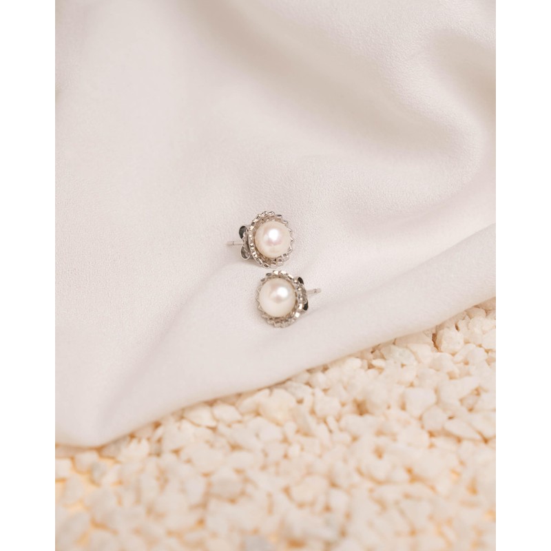 Women Pearl Earrings Freshwater Cultured Pearls Button Shape 7,5 to