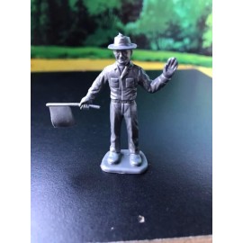 MARX TOYS RECAST 54 MM CONSTRUCTION WORKER PLAYSETREISSUE