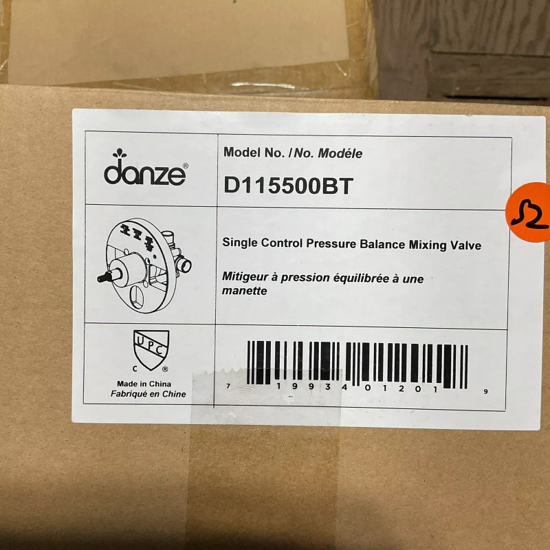 Danze Pressure Balance Shower Kit WITH VALVE Polished Chrome D510522T