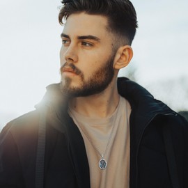 MEIDERBO Saint Sebastian Necklace 925 Sterling Silver St Sebastian Medal Pendant Abalone Shell St Sebastian Protection Jewelry Gifts for Men Women Athelets Soliders