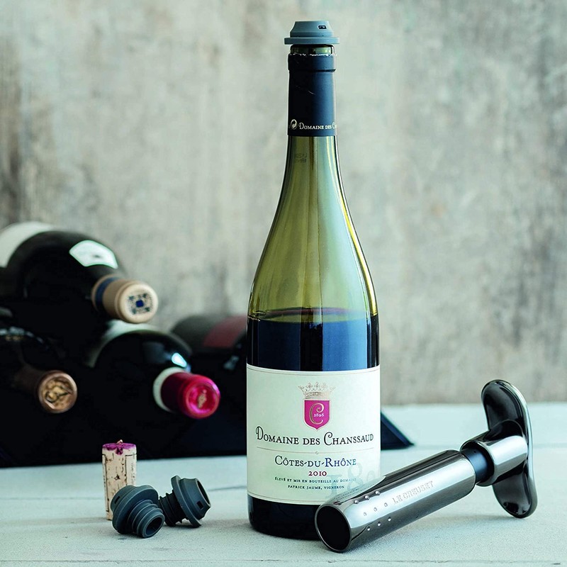 Le Creuset, Weinpumpen-Set inkl. 3 Verschlüssen, Weinkonservierung, Black Metal, Zamak,