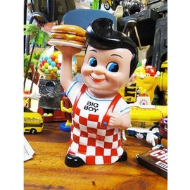 The classic American miscellaneous item!! A savings bank in the character of the hamburger restaurant BIG BOY! [Big Boy Bank]