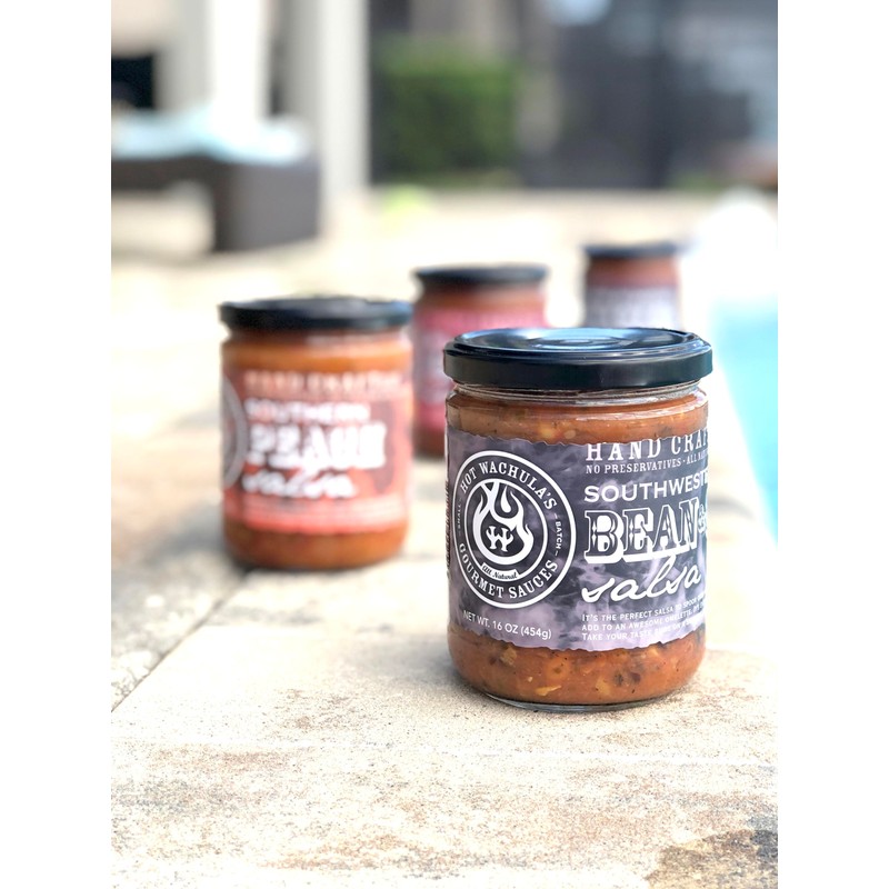 Hot Wachula’s Fire Roasted Garlic Salsa | Medium | Hand