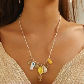 Leeniuniu Bohemian Ocean Shell Starfish Conch Necklace Adjustable Beach Seashell Pendant for Women Party Jewelry (Yellow)