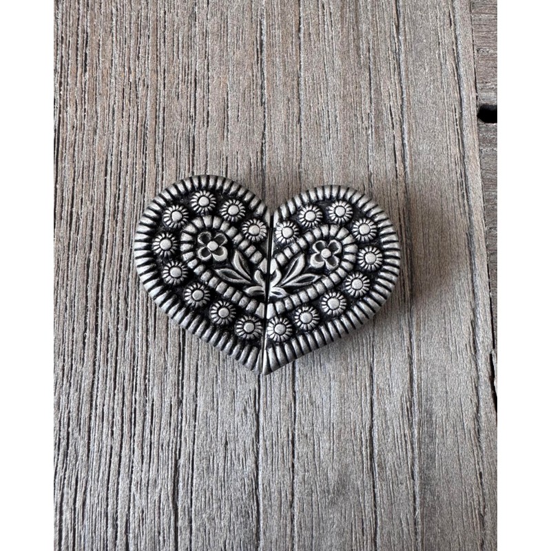 Hartmann-Knöpfe Heart Shape Small Silver Antique Silver Costume Clasp Dirndl
