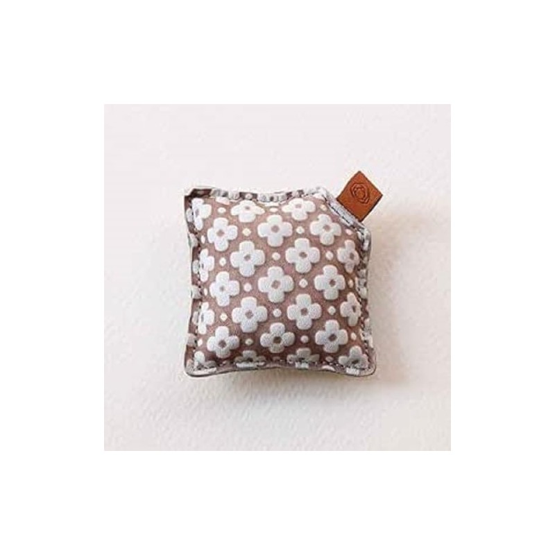 Cohana - Cohana Natural Yuzen Leather Paperweight - 1 Piece