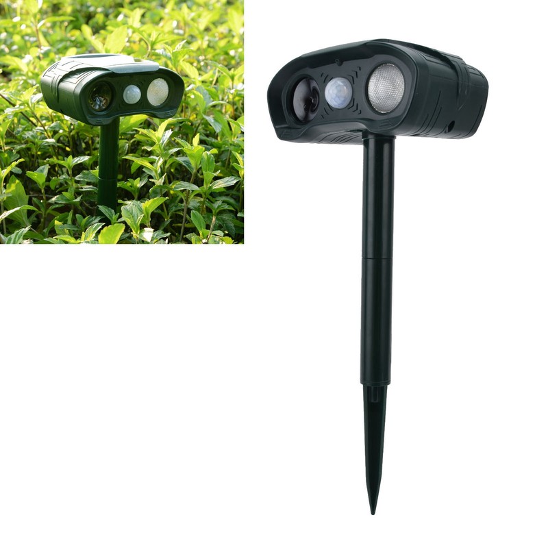 Ultrasonic Animal Repeller Solar Powered Cats Dogs Mouse Repellent for