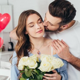 Iefil Anniversary Wife Gifts - Gifts for Wife, Rose Heart Birthstone Necklace, April Birthstone Jewelry, Diamond Jewelry