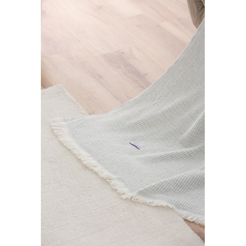 Todocama - Extra Soft Cotton Blanket with GOFRE Design, Multipurpose