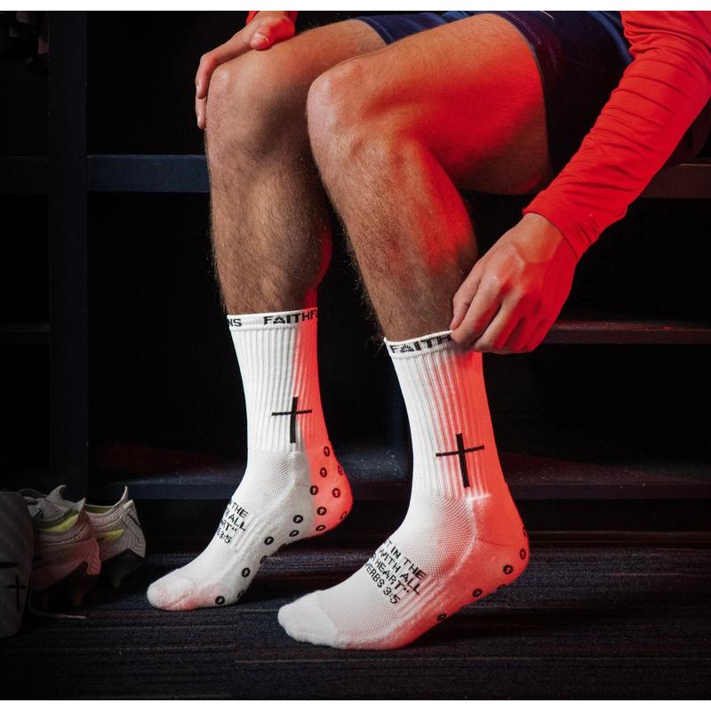 'Cross' Performance Grip Socks - Color: Black