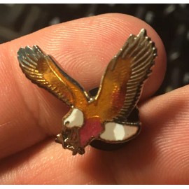 Bald Eagle Hawk enamel pin NOS enamel pin predator prey NEW outlaw birds lapel
