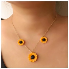 Faruodis Sunflower Pendant Necklace Boho Daisy Leaf Flower Necklace Chain Jewelry for Women (Gold)