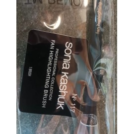 Sonia Kashuk Professional Collection Fan Highlighting Makeup Brush, No. 117