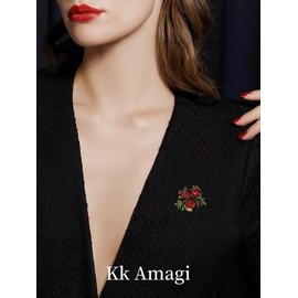Selling Creative Personality Enamel Drop Oil Red Pomegranate Brooch Natural Harmony Women's Corsage Pin Silk Scarf Buckle Shining Holiday Gift