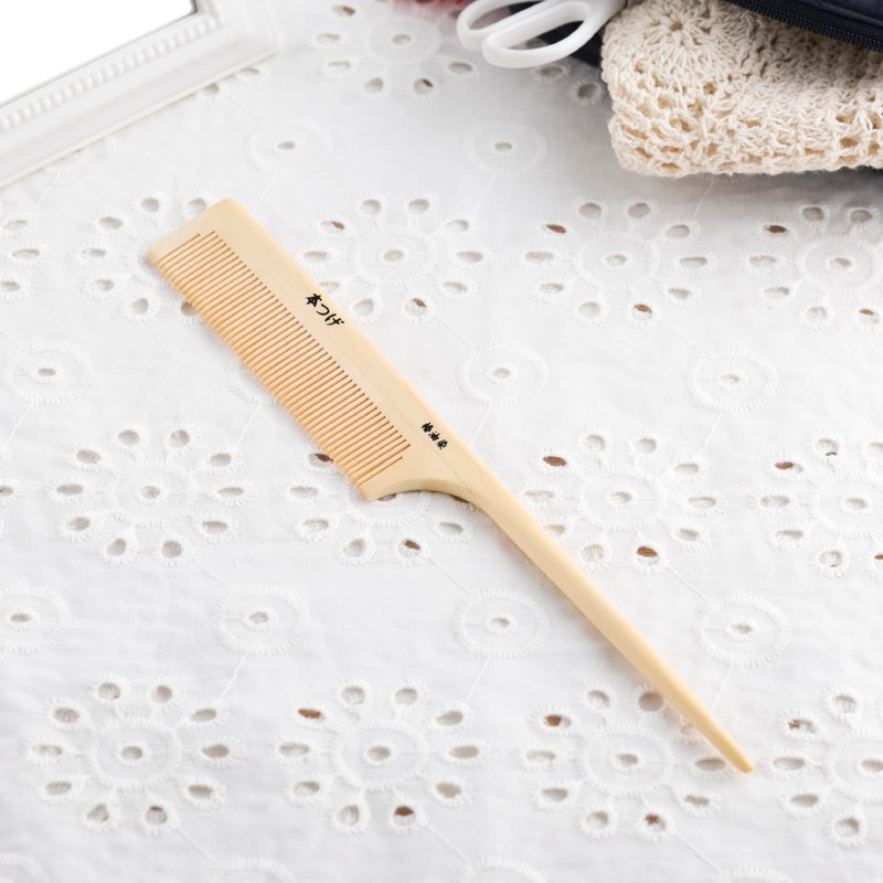 KAI Boxwood Comb