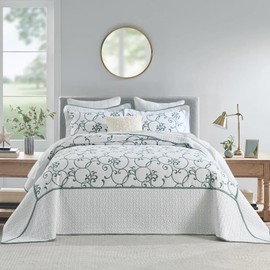 QuiltEase Oversized Queen Bedspread - 120" Lx102 W - 100% Cotton Lightweight Embroidery Coverlet Set - Reversible Extra Wide Quilt - 3 Piece - Blue/White