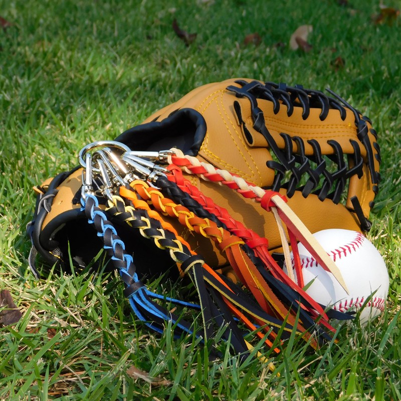 Leather King Hard Baseball Glove Leather Keychain, red/camel