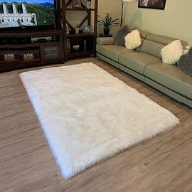 LAMBZY High Pile Super Soft Faux Sheepskin Rug (White, 2'x3')