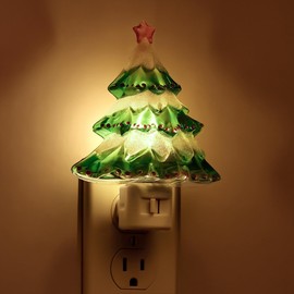 L LOHAS LED Christmas Tree Night Light, 3000K Warm White Plug in Night Light, 360° Rotatable Vintage Decor Nightlight for Kids Room, Hallway & Home Party, Cute Holiday Gift, 1 Pack